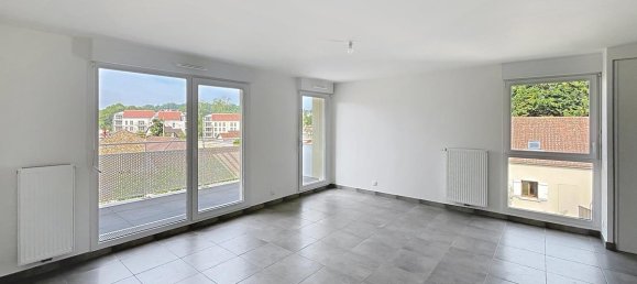Terreno de 2 dormitorios en Gaillon-sur-Montcient, France No. 308863 3