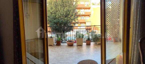 Квартира с 2 спальнями в Рим, Италия № 138144 32