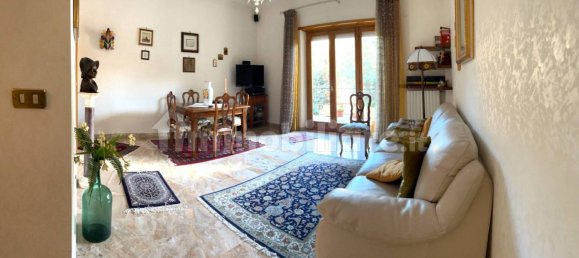 2 Schlafzimmer Wohnung in Rome, Italy, Nr. 138144 5