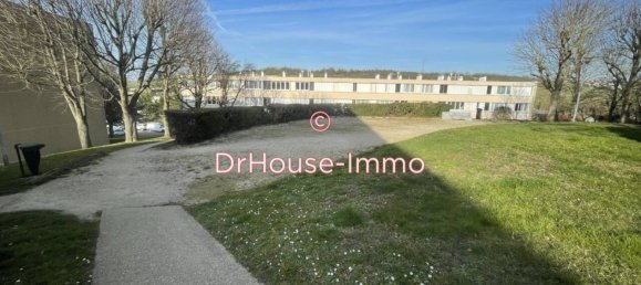 3 Schlafzimmer Wohnung in Beynes, France, Nr. 114428 5