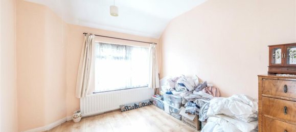 3 bedrooms House in Harrow, United Kingdom No. 12214 3