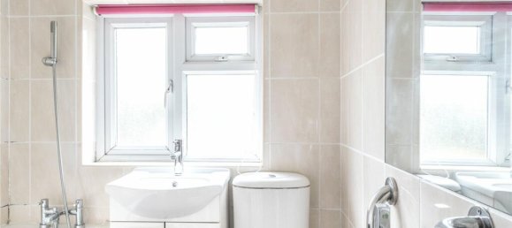 3 bedrooms House in Harrow, United Kingdom No. 12214 19