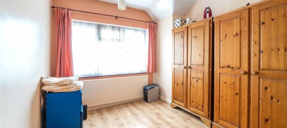 3 bedrooms House in Harrow, United Kingdom No. 12214 5