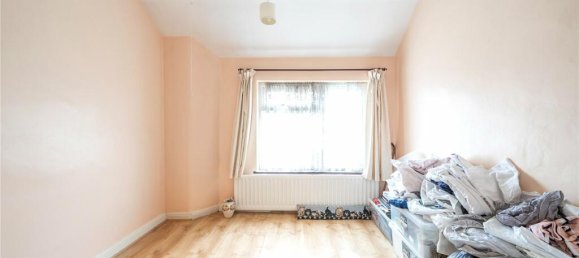 3 bedrooms House in Harrow, United Kingdom No. 12214 17