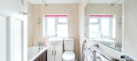 3 bedrooms House in Harrow, United Kingdom No. 12214 6