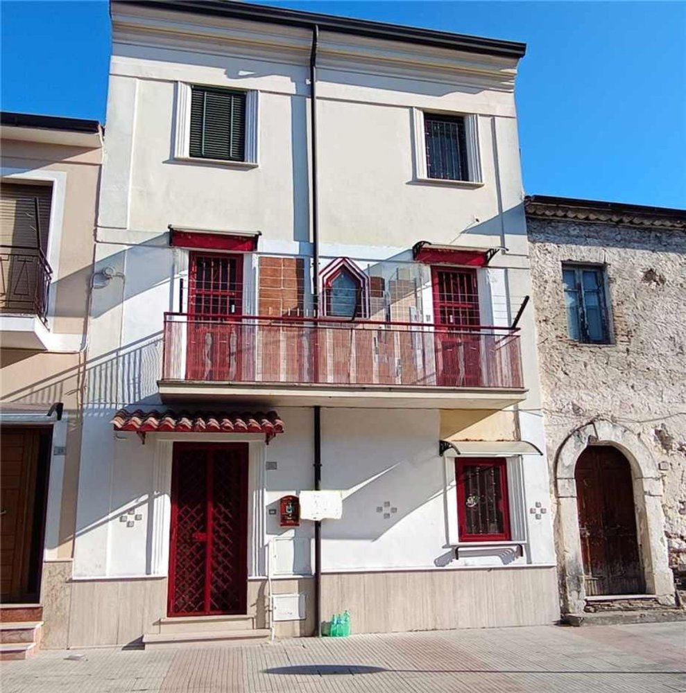 3 Schlafzimmer Villa in Pontecorvo, Italy, Nr. 145411
