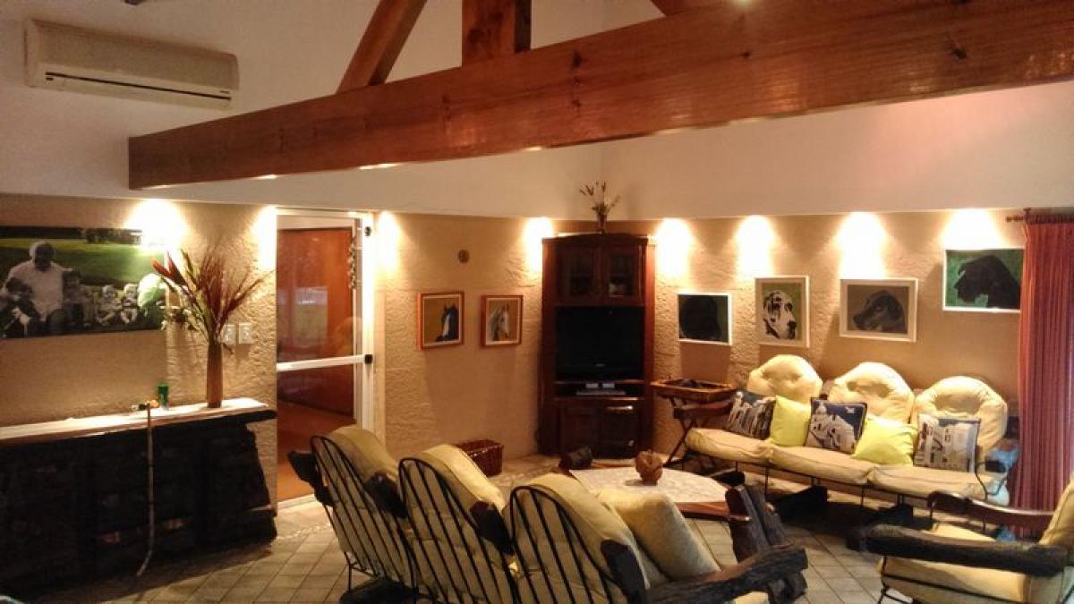 4 bedrooms House in Moreno, Argentina No. 4550