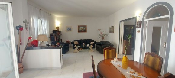 Дом с 7 комнатами в Melendugno, Италия № 309063 10