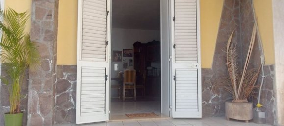 Дом с 7 комнатами в Melendugno, Италия № 309063 3