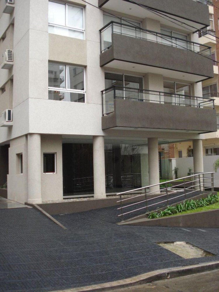 2 bedrooms Apartment in Vicente Lopez, Argentina No. 62433