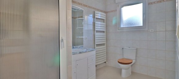 Castillos de 5 dormitorios en Saint-Mesmin, France No. 228667 6