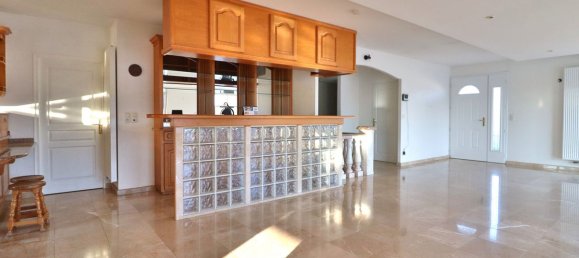 Castillos de 5 dormitorios en Saint-Mesmin, France No. 228667 3