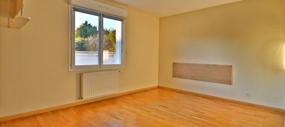 Castillos de 5 dormitorios en Saint-Mesmin, France No. 228667 5