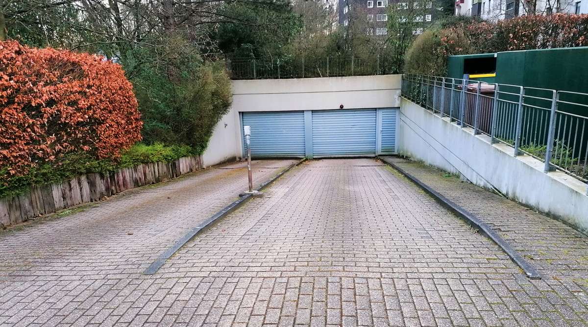 Parkplatz in Bergisch Gladbach, Germany 62m², Nr. 68629