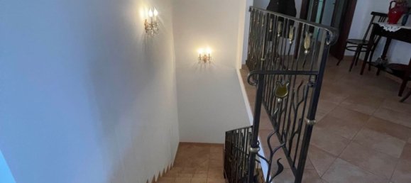 Вилла с 10 комнатами в Комаккьо, Италия № 70147 48