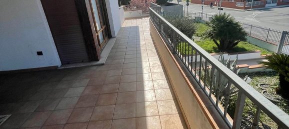 Вилла с 10 комнатами в Комаккьо, Италия № 70147 41