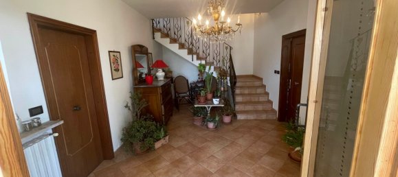 Вилла с 10 комнатами в Комаккьо, Италия № 70147 16