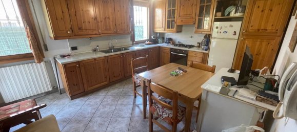 Вилла с 10 комнатами в Комаккьо, Италия № 70147 9