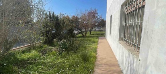 Вилла с 10 комнатами в Комаккьо, Италия № 70147 3