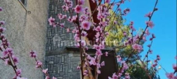 5 bedrooms Villa in Arcidosso, Italy No. 326044 2