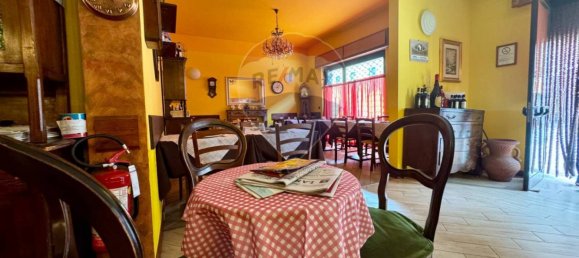 4 rooms Commercial property in Novara, Italy No. 84026 4