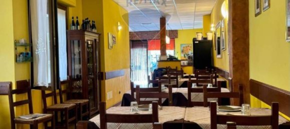 4 rooms Commercial property in Novara, Italy No. 84026 8