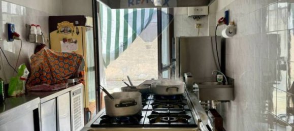 4 rooms Commercial property in Novara, Italy No. 84026 2