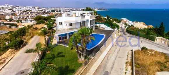 5 bedrooms House in Albufeira, Portugal No. 25673 2