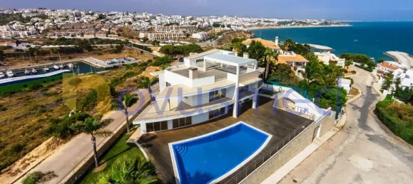 5 bedrooms House in Albufeira, Portugal No. 25673 7