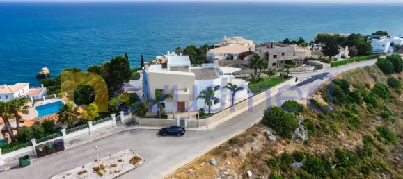 5 bedrooms House in Albufeira, Portugal No. 25673 3