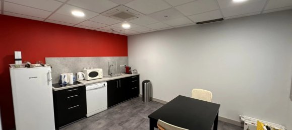 262m² Office in Scy-Chazelles, France No. 66162 5