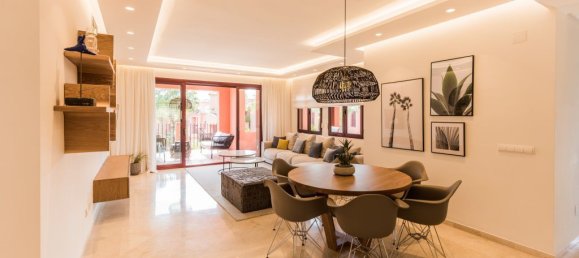 4 bedrooms Building in Marbella Del Este, Spain No. 2982 9