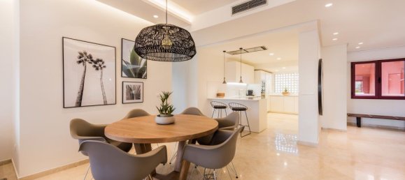 4 bedrooms Building in Marbella Del Este, Spain No. 2982 7