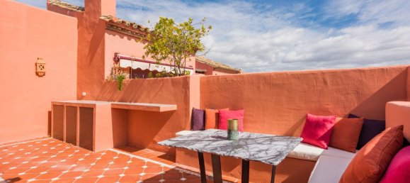 4 bedrooms Building in Marbella Del Este, Spain No. 2982 12