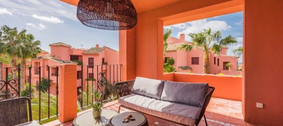 4 bedrooms Building in Marbella Del Este, Spain No. 2982 11