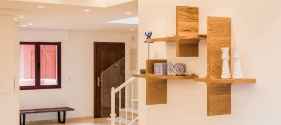 4 bedrooms Building in Marbella Del Este, Spain No. 2982 13