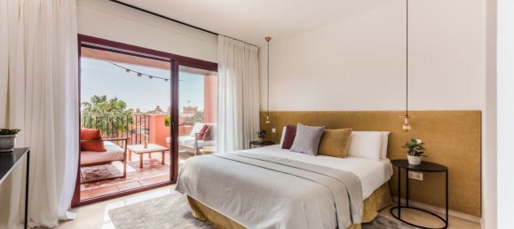 4 bedrooms Building in Marbella Del Este, Spain No. 2982 3