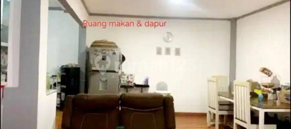 6 bedrooms House in Cipondoh, Indonesia No. 2378 15