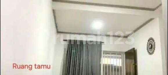 6 bedrooms House in Cipondoh, Indonesia No. 2378 2