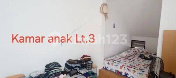 6 bedrooms House in Cipondoh, Indonesia No. 2378 11