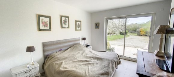 3 bedrooms Castles in La Ferte-Saint-Cyr, France No. 257290 18