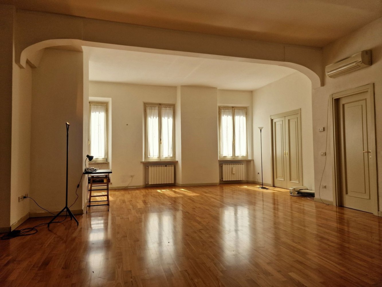 4 rooms Apartment in Mantua, Italy No. 250746
