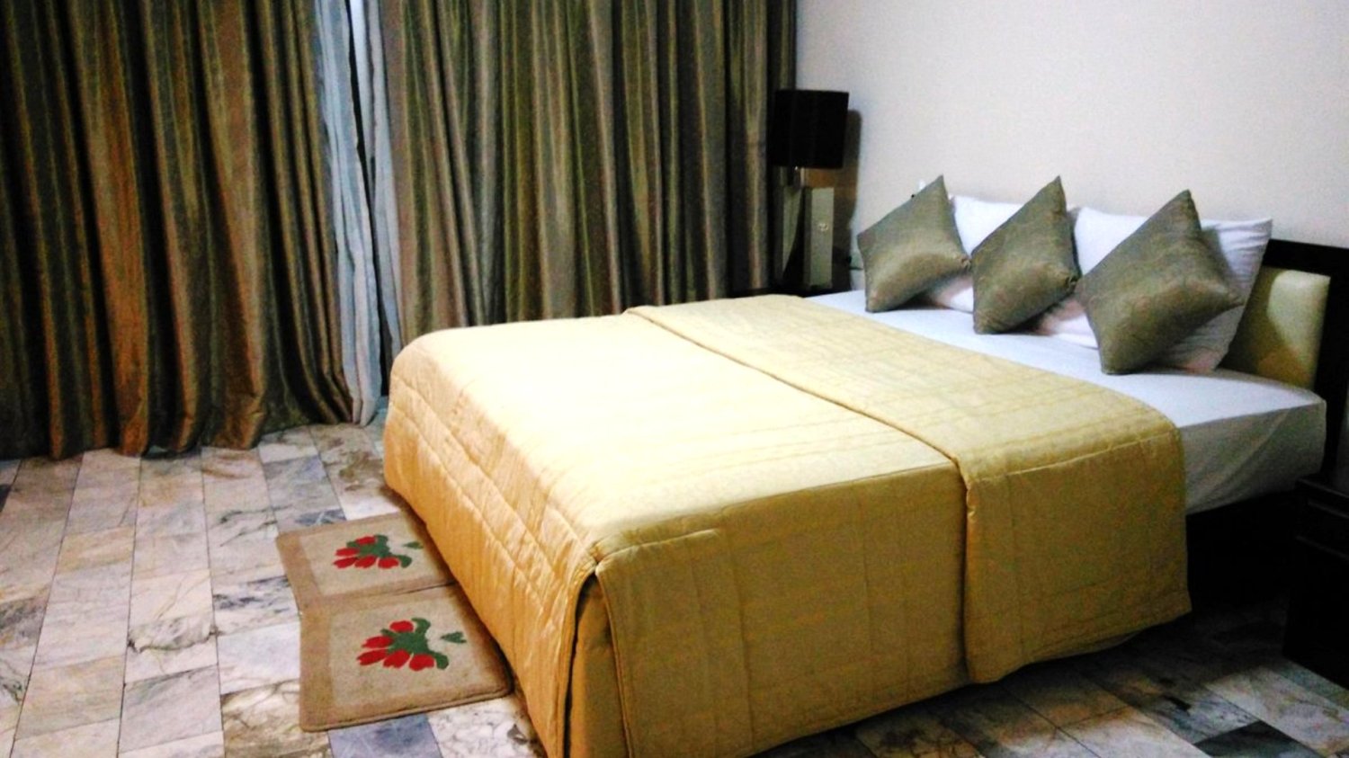 Кондоминиум  с 2 спальнями в Chateau Dale Thabali, Паттайя, Таиланд № 29054