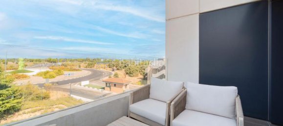 3 bedrooms Penthouse in Boadilla del Monte, Spain No. 168702 9