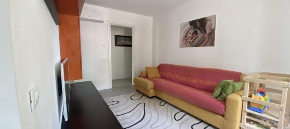 4-salle Appartement à San Possidonio, Italy No. 232012 2