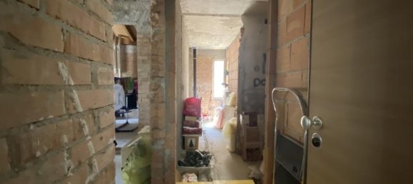 4-salle Appartement à San Possidonio, Italy No. 232012 14