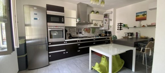 4-salle Appartement à San Possidonio, Italy No. 232012 6