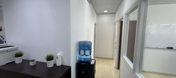 5-Zimmer Büro in Larnaca, Zypern, Nr. 175235 3