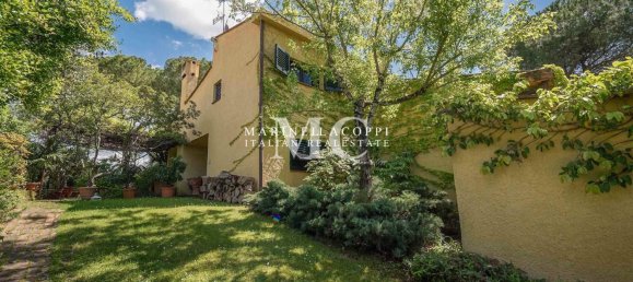 3 bedrooms Villa in Impruneta, Italy No. 192529 2