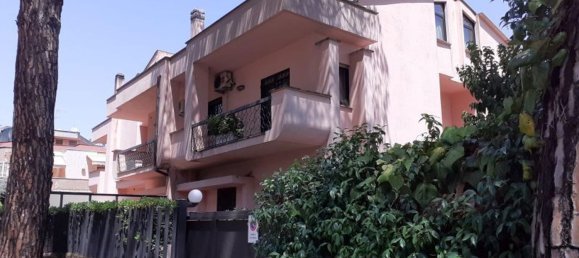 4 Schlafzimmer Villa in Rome, Italy, Nr. 313721 7